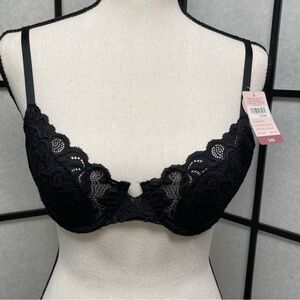NWT GILLIGAN & O’MALLEY NWT lightly lined Push Up black lace bra. Size 34B